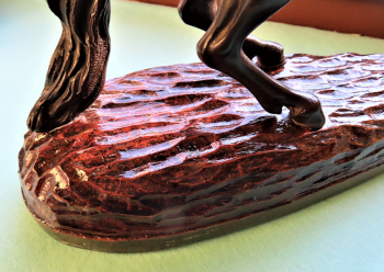 Bronze Figur - Aufbumender Hengst mit Sattel - Hhe und Gewicht mit Sockel: ca. 39 cm und 5,6 kg