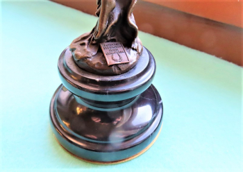 Bronze Figur - Tnzerin mit Schal - Hhe und Gewicht mit Sockel: ca. 29 cm und 1,1 kg
